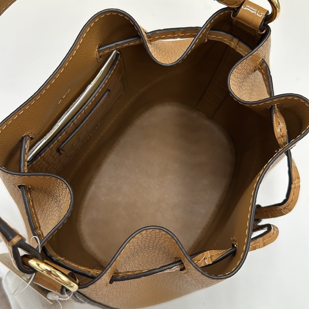 MICHAEL KORS
Reed Medium Pebbled Leather Belted Bucket Messenger SatchelCrossbo - Picture 12 of 16